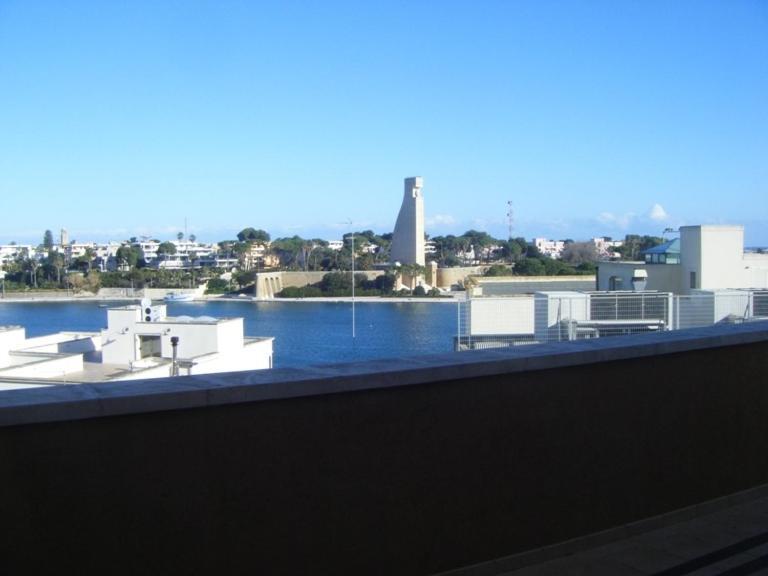 Appartamento Fontanella Deluxe Brindisi Extérieur photo