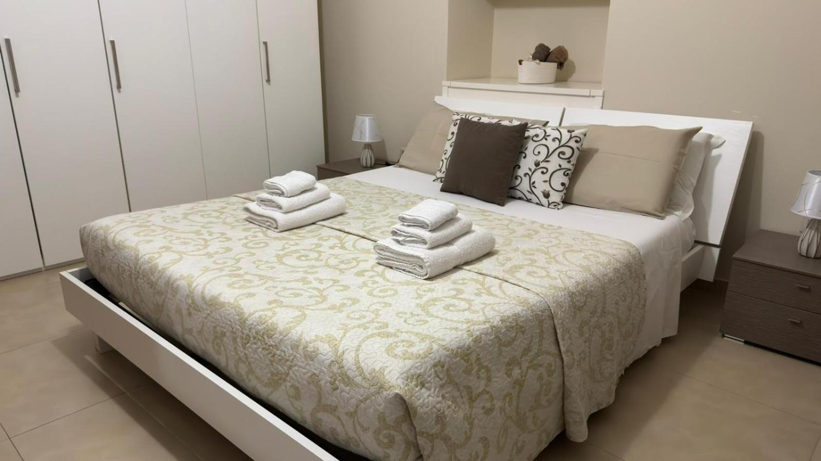Appartamento Fontanella Deluxe Brindisi Extérieur photo